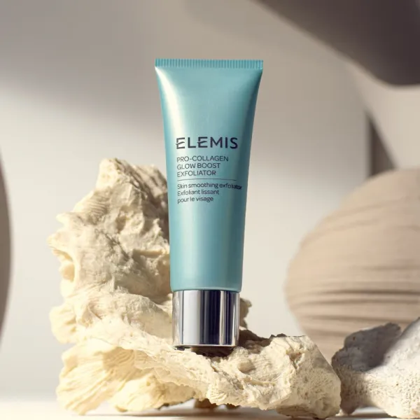 Elemis Pro-Collagen Glow Boost Exfoliator čistiaci peeling pre rozjasnenie a vyhladenie pleti 100 ml