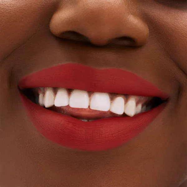 MAC Cosmetics Locked Kiss 24h Lipstick dlhotrvajúci rúž s matným efektom odtieň Extra Chili 1,8 g