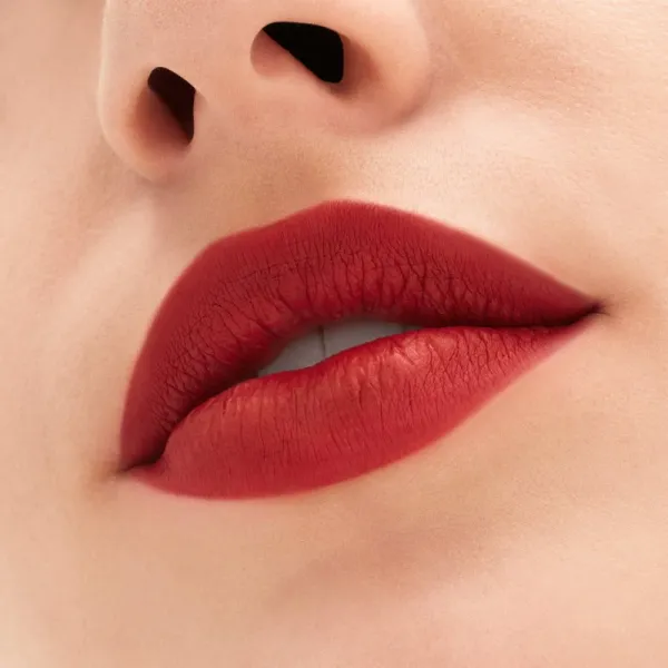 MAC Cosmetics Locked Kiss 24h Lipstick dlhotrvajúci rúž s matným efektom odtieň Extra Chili 1,8 g