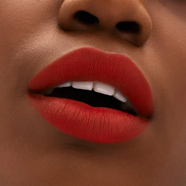 MAC Cosmetics Locked Kiss 24h Lipstick dlhotrvajúci rúž s matným efektom odtieň Gutsy 1,8 g
