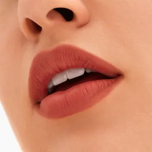 MAC Cosmetics Locked Kiss 24h Lipstick dlhotrvajúci rúž s matným efektom odtieň Mull It Over & Over 1,8 g