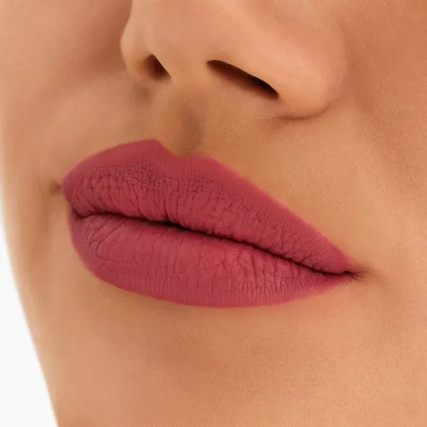 MAC Cosmetics Locked Kiss 24h Lipstick dlhotrvajúci rúž s matným efektom odtieň Connoisseur 1,8 g