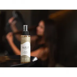 Tomas Arsov Blow-up thermo-volumizing objemový sprej na fénovanie a záverečnú úpravu vlasov 150 ml