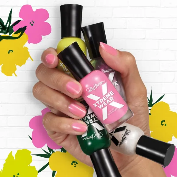 Sally Hansen Hard As Nails Xtreme Wear spevňujúci lak na nechty odtieň Big Apple-tini 11,8 ml