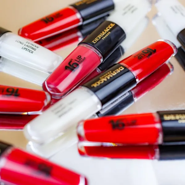 Dermacol 16H Lip Colour dlhotrvajúci rúž a lesk na pery odtieň 16 Classy Sassy 2x4 ml