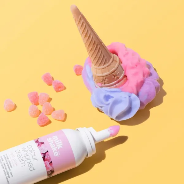 milk_shake® Colour Whipped Cream tónovacia pena pre všetky typy vlasov Light Pink 100 ml