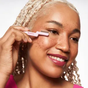 essence Define & shine hrebienok na mihalnice 1 ks