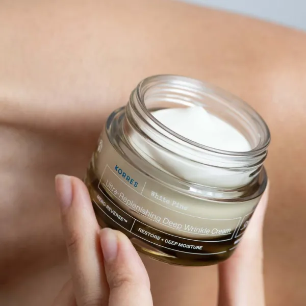 Korres White Pine Meno-Reverse™ denný hydratačný krém proti starnutiu pleti 40 ml