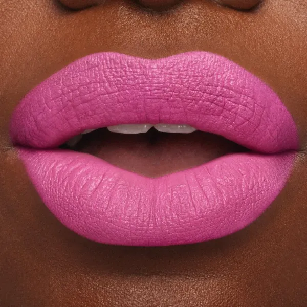 MAC Cosmetics MACximal Silky Matte Lipstick matný rúž odtieň Candy Yum Yum 3,5 g