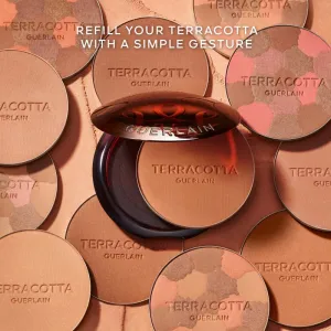 GUERLAIN Terracotta Light bronzujúci rozjasňujúci púder náhradná náplň odtieň 04 Deep Cool 10 g