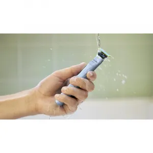 Philips OneBlade First Shave QP1324/30 holiaci strojček na bradu 1 ks