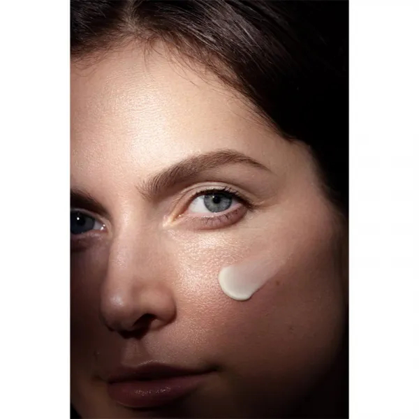 Mádara Time Miracle Reface Sleep & Peel jemné nočné peelingové sérum s omladzujúcim účinkom 30 ml