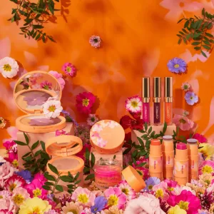Catrice SEEKING FLOWERS hydratačný rúž odtieň C03 Bloomtastic 2,5 ml