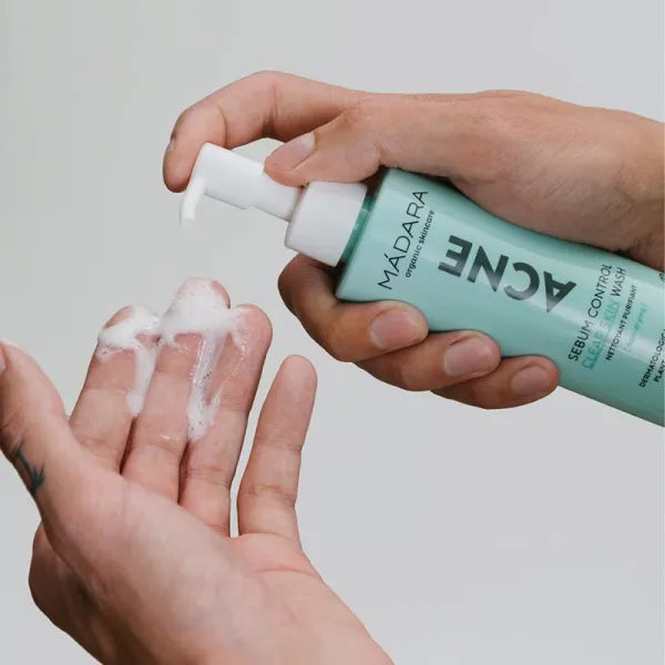 MÁDARA Acne umývací gél na tvár 140 ml