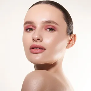 Danessa Myricks Beauty Colorfix Mattes multifunkčné líčidlo na oči, pery a tvár odtieň Latte 10 ml