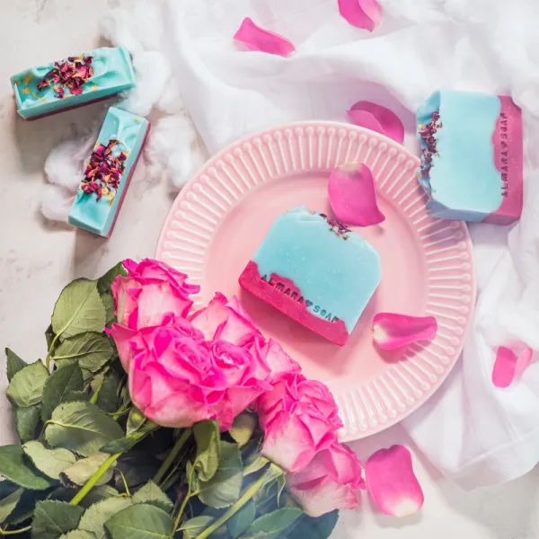 Almara Soap Fancy Wild Rose ručne vyrobené mydlo 100 g