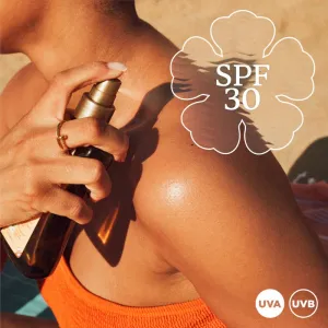 Hawaiian Tropic Glowing Protection transparentná hmla na opaľovanie SPF 30 200 ml