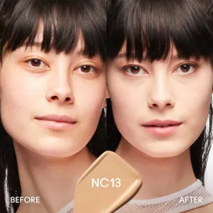 MAC Cosmetics Studio Fix Fluid SPF 15 24HR Matte Foundation + Oil Control zmatňujúci make-up SPF 15 odtieň NC13 30 ml