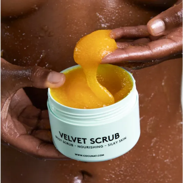 Cocunat Velvet vyživujúci telový peeling 200 ml