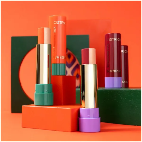 Catrice GENERATION JOY lícenka s rozjasňovačom v tyčinke odtieň C02 Make Me Blush 8,5 g