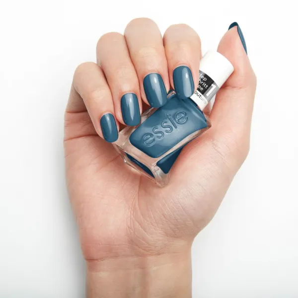 essie Gel by essie lak na nechty s gélovým efektom odtieň 546 cut loose 13.5 ml