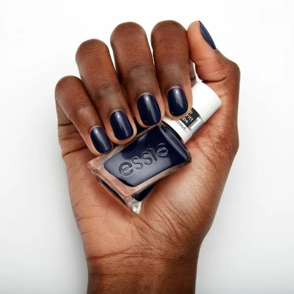 essie Gel by essie lak na nechty s gélovým efektom odtieň 400 caviar bar 13.5 ml
