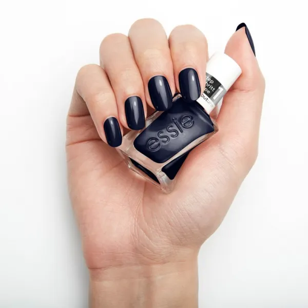 essie Gel by essie lak na nechty s gélovým efektom odtieň 400 caviar bar 13.5 ml