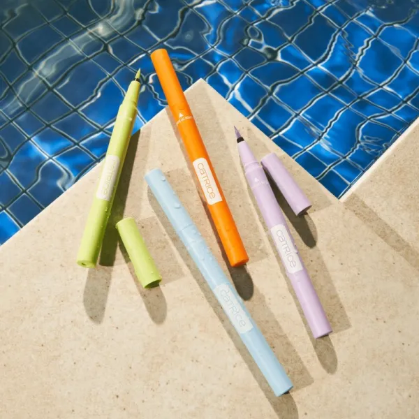 Catrice POOLSIDE OF LIFE očné linky vo fixe odtieň C01 Lime Crush 1 g