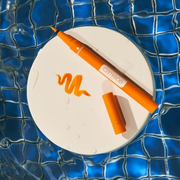 Catrice POOLSIDE OF LIFE očné linky vo fixe odtieň C04 Golden Hour 1 g
