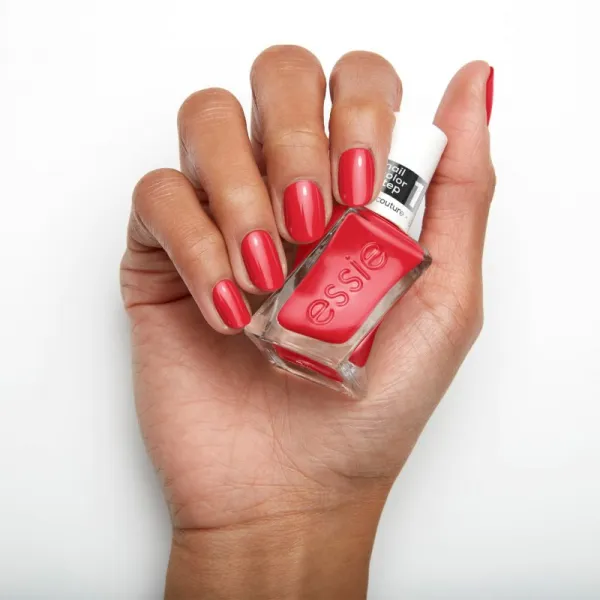 essie Gel by essie lak na nechty s gélovým efektom odtieň 470 sizzling hot 13.5 ml