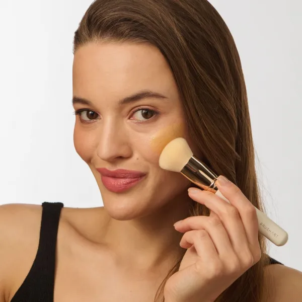 BrushArt Basic Foundation brush štetec na make-up 1 ks