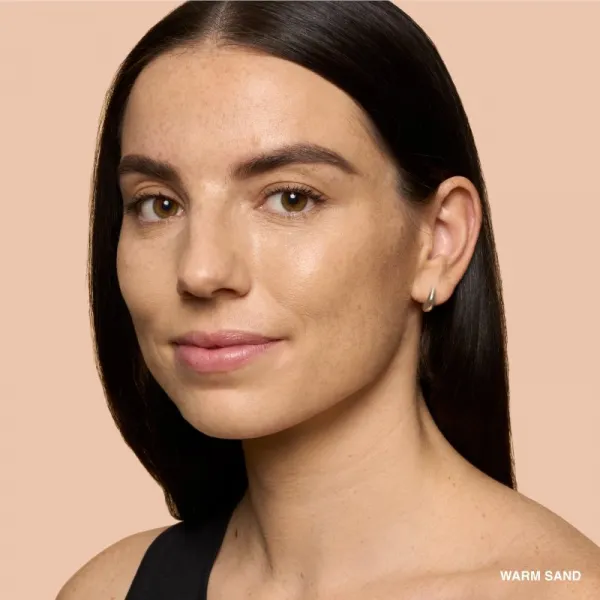 Bobbi Brown Weightless Skin Foundation SPF 15 dlhotrvajúci make-up s hydratačným účinkom odtieň Warm Sand 30 ml