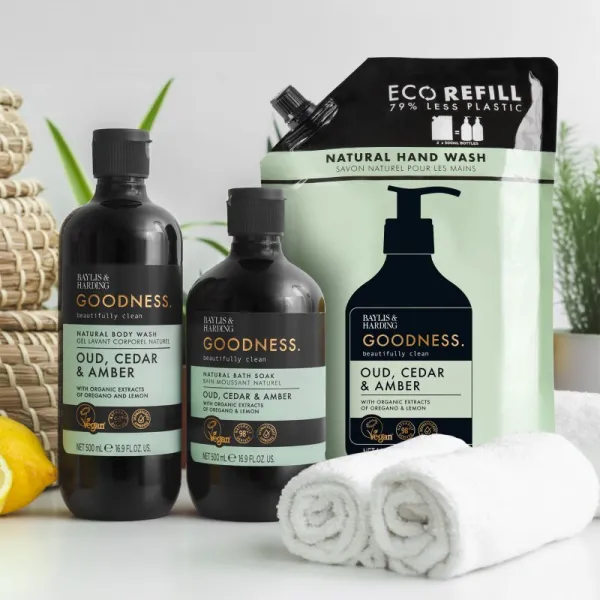 Baylis & Harding Goodness Oud, Cedar & Amber pena do kúpeľa 500 ml