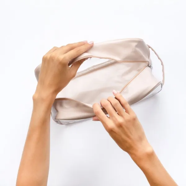 Notino Travel Collection Extra Large Clear Organizer transparentná kozmetická taštička XL Beige 27,5x20x12,5 cm 1 ks