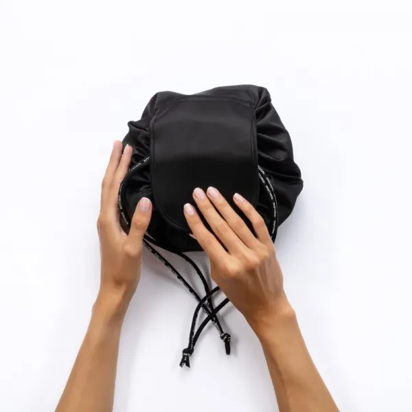 Notino Travel Collection Drawstring Make-Up Bag priestorná taška na make-up Black 1 ks