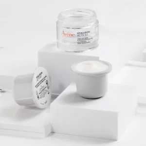 Avène Hyaluron Activ B3 Renewal Firming Aqua Cream-in-Gel hydratačný gél krém pre obnovu kožnej bariéry 50 ml