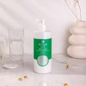 BasicLab Dermocosmetics Micellis micelárna voda pre zmiešanú a mastnú pleť s dávkovačom 500 ml