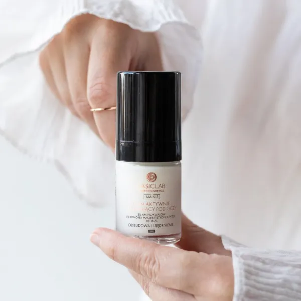 BasicLab Dermocosmetics Aminis vyhladzujúci a spevňujúci očný krém na noc 18 ml