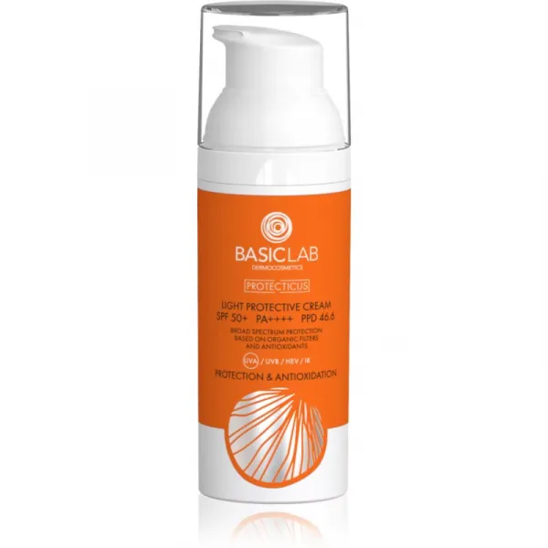 BasicLab Dermocosmetics Protecticus ľahký ochranný krém na tvár SPF 50+ 50 ml