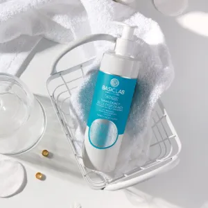 BasicLab Dermocosmetics Micellis hydratačný čistiaci gél pre suchú až citlivú pleť 300 ml
