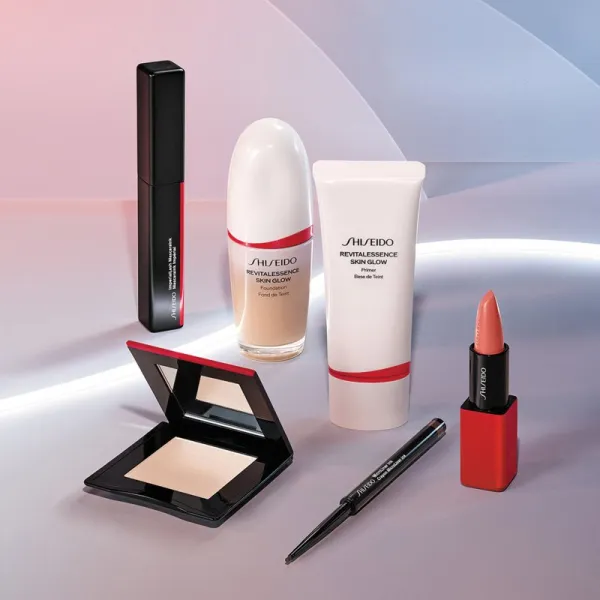Shiseido Revitalessence Skin Glow Primer rozjasňujúca podkladová báza SPF 25 30 ml