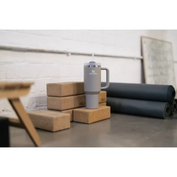 Stanley Quencher H2.O FlowState™ Tumbler tumbler z nehrdzavejúcej ocele s rúrkou Ash 1180 ml