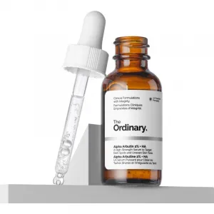 The Ordinary Alpha Arbutin 2% + HA rozjasňujúce pleťové sérum s kyselinou hyalurónovou 30 ml