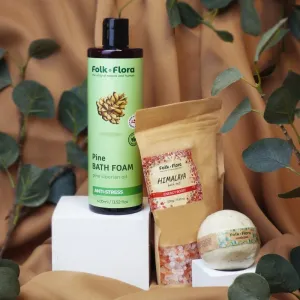 Folk & Flora Eucalyptus bomba do kúpeľa s upokojujúcim účinkom 130 g