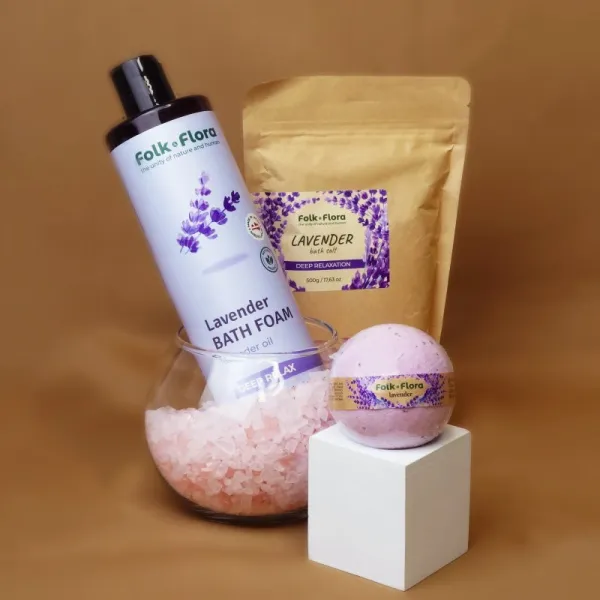 Folk & Flora Lavender pena do kúpeľa s upokojujúcim účinkom 400 ml