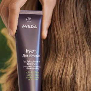 Aveda Invati Ultra Advanced™ Fortifying Leave-In Treatment obnovujúca starostlivosť pre jemné alebo rednúce vlasy 25 ml