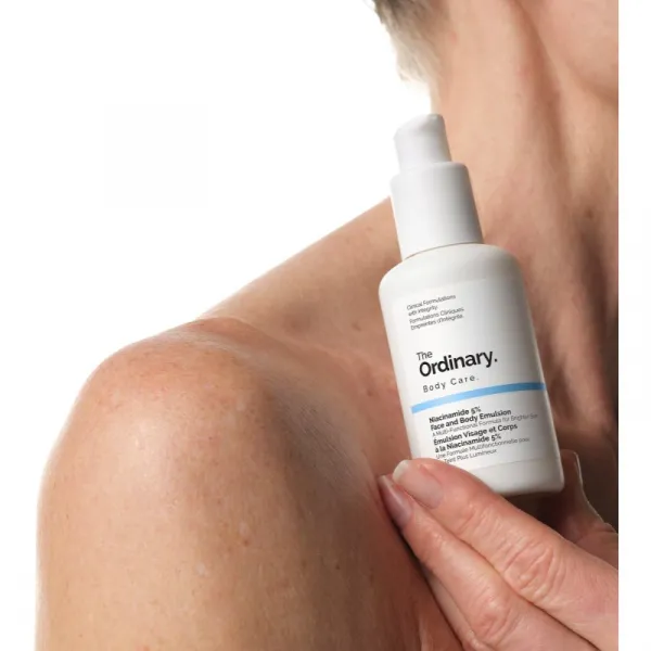 The Ordinary Niacinamide 5% Face & Body Emulsion ľahká hydratačná emulzia proti tmavým škvrnám na tvár a telo 100 ml