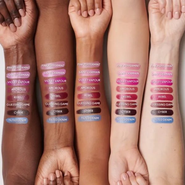 MAC Cosmetics MACximal Sleek Satin Lipstick krémový hydratačný rúž odtieň Amorous 3.5 g