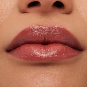 MAC Cosmetics MACximal Sleek Satin Lipstick Mini saténový rúž pre dokonalý vzhľad odtieň CREME IN YOUR COFFEE 1.5 g