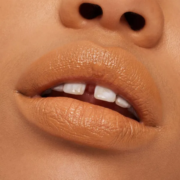 MAC Cosmetics MACximal Sleek Satin Lipstick krémový hydratačný rúž odtieň Call It Cozy 3.5 g